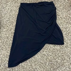 Guess skirt size L